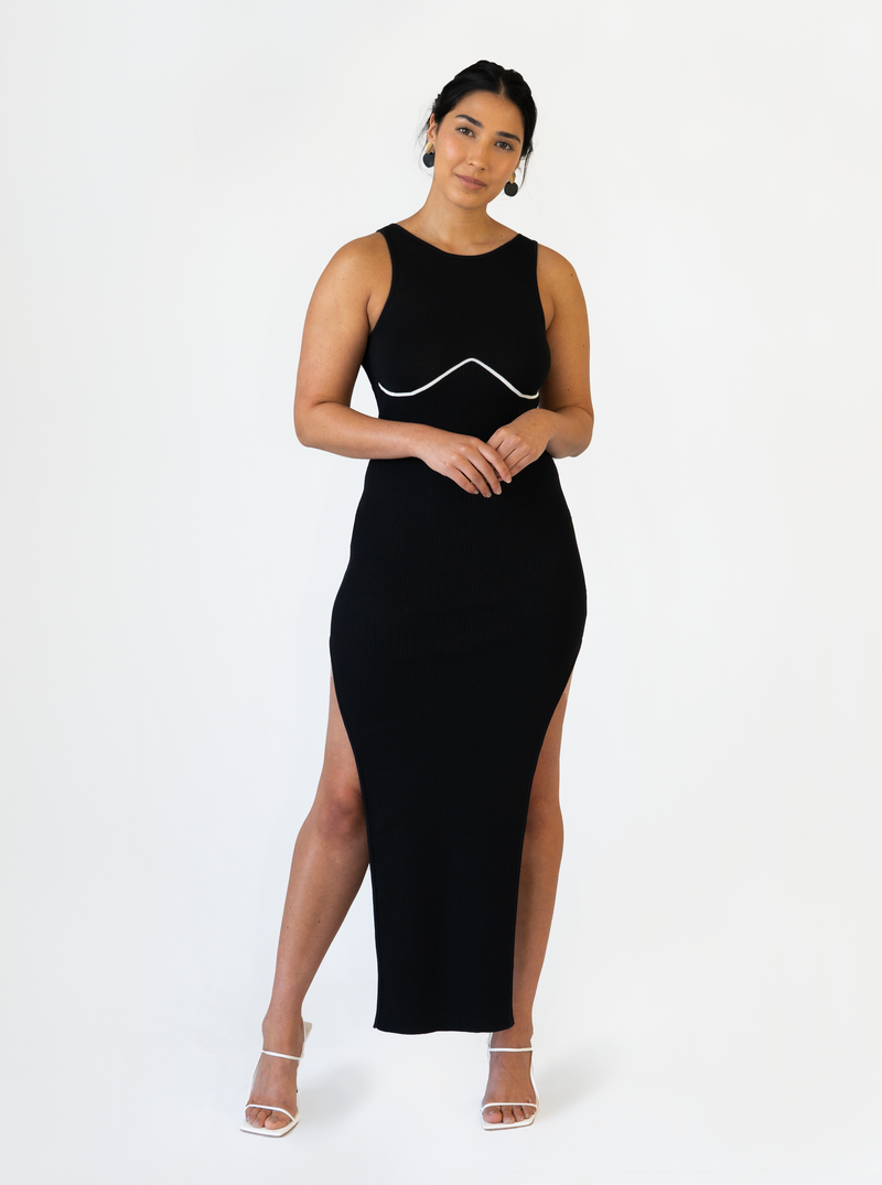 Underline Knit Dress- Black